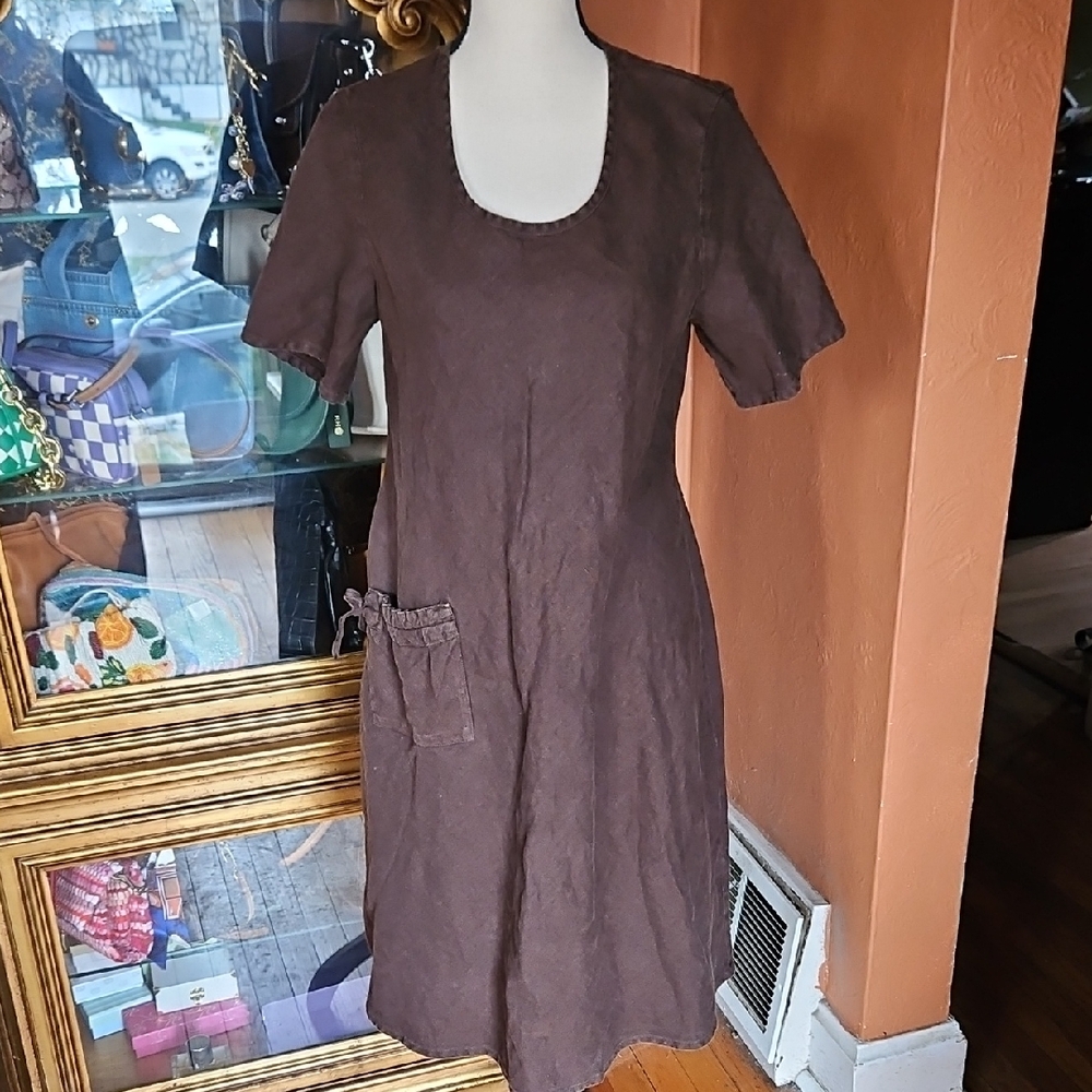 Flax Classic Brown Short-Sleeve Scoop Neck Dress